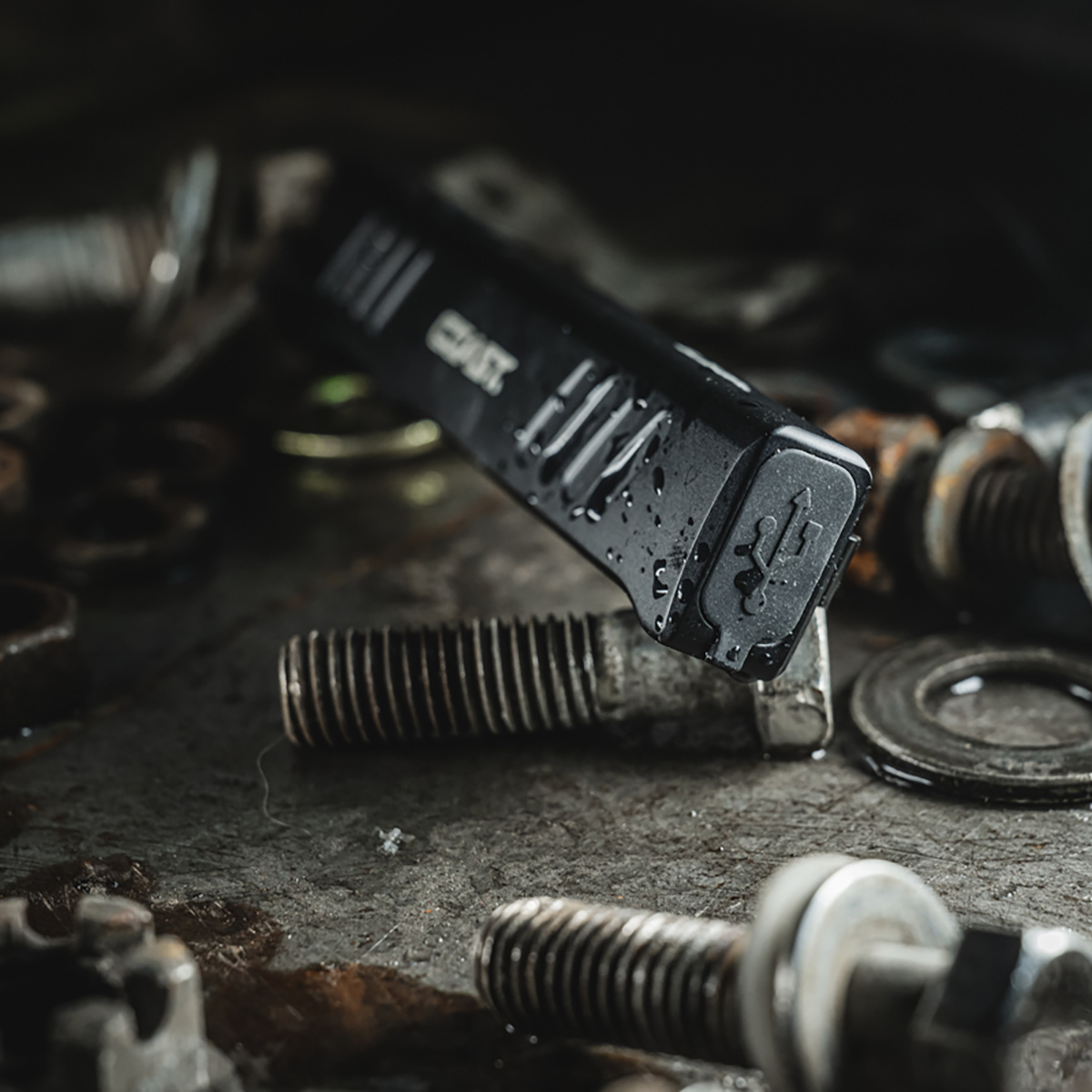 Ficklampa Coast Slayer Uppladdningsbar 1150 Lumen