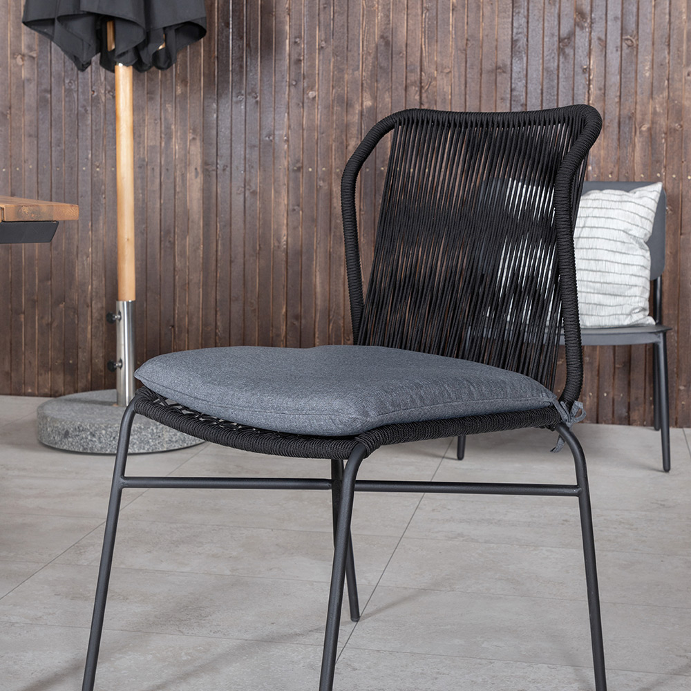 Matgrupp Venture Home Chane med 4 Julle Stapelbara Matstolar