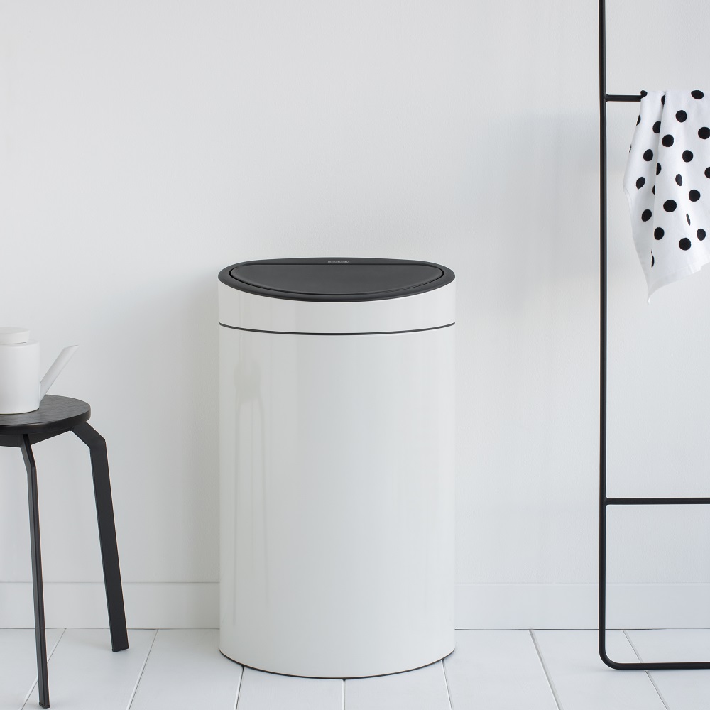 Touch Bin New 40L Vit Färg: Vit
