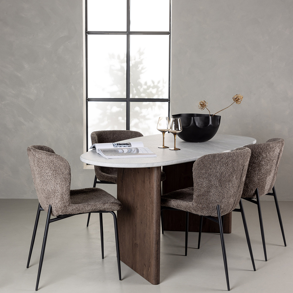 Matgrupp Venture Home Grönvik med 4 Modesto Stolar