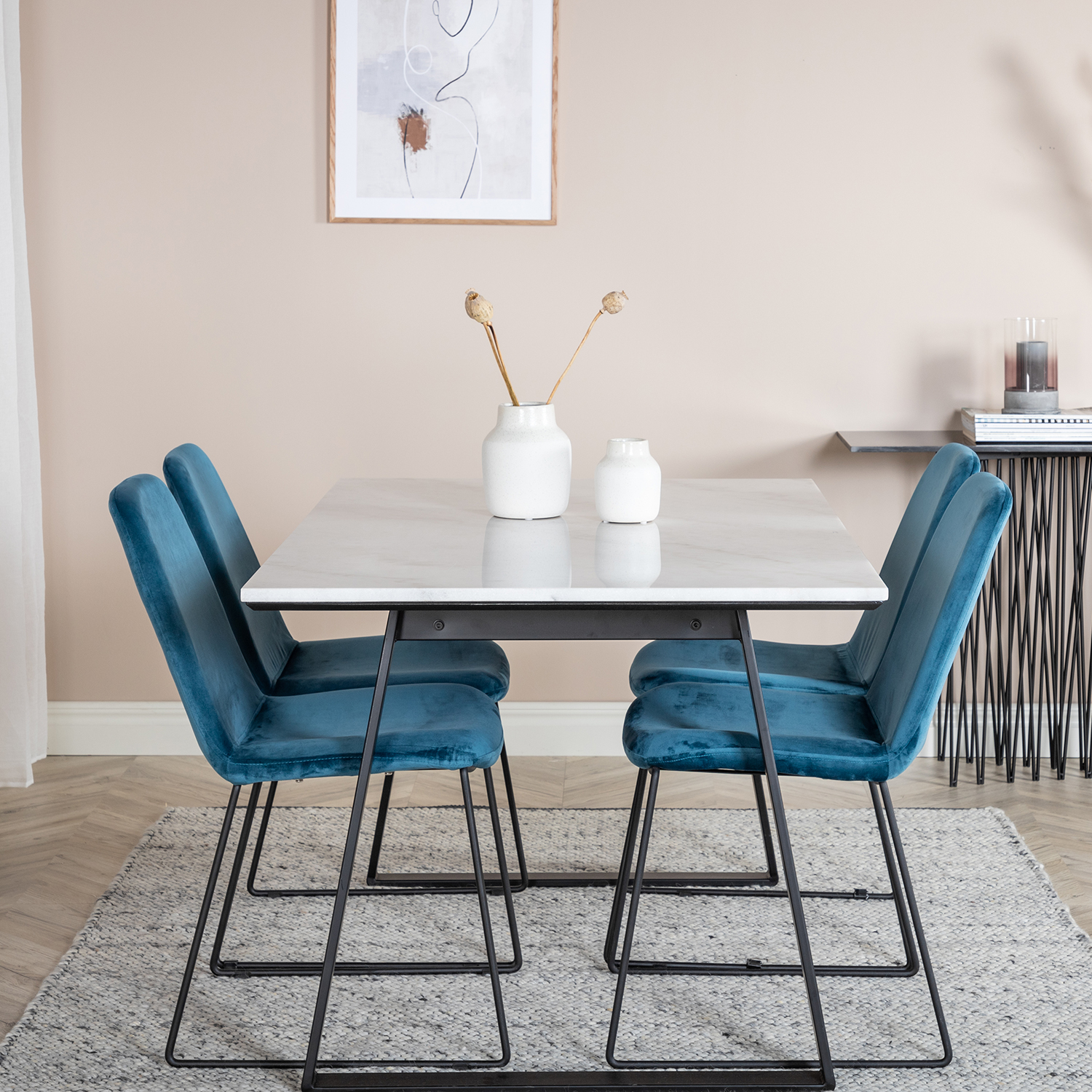 Matgrupp Venture Home Estelle 140 med 4 Muscot Stolar