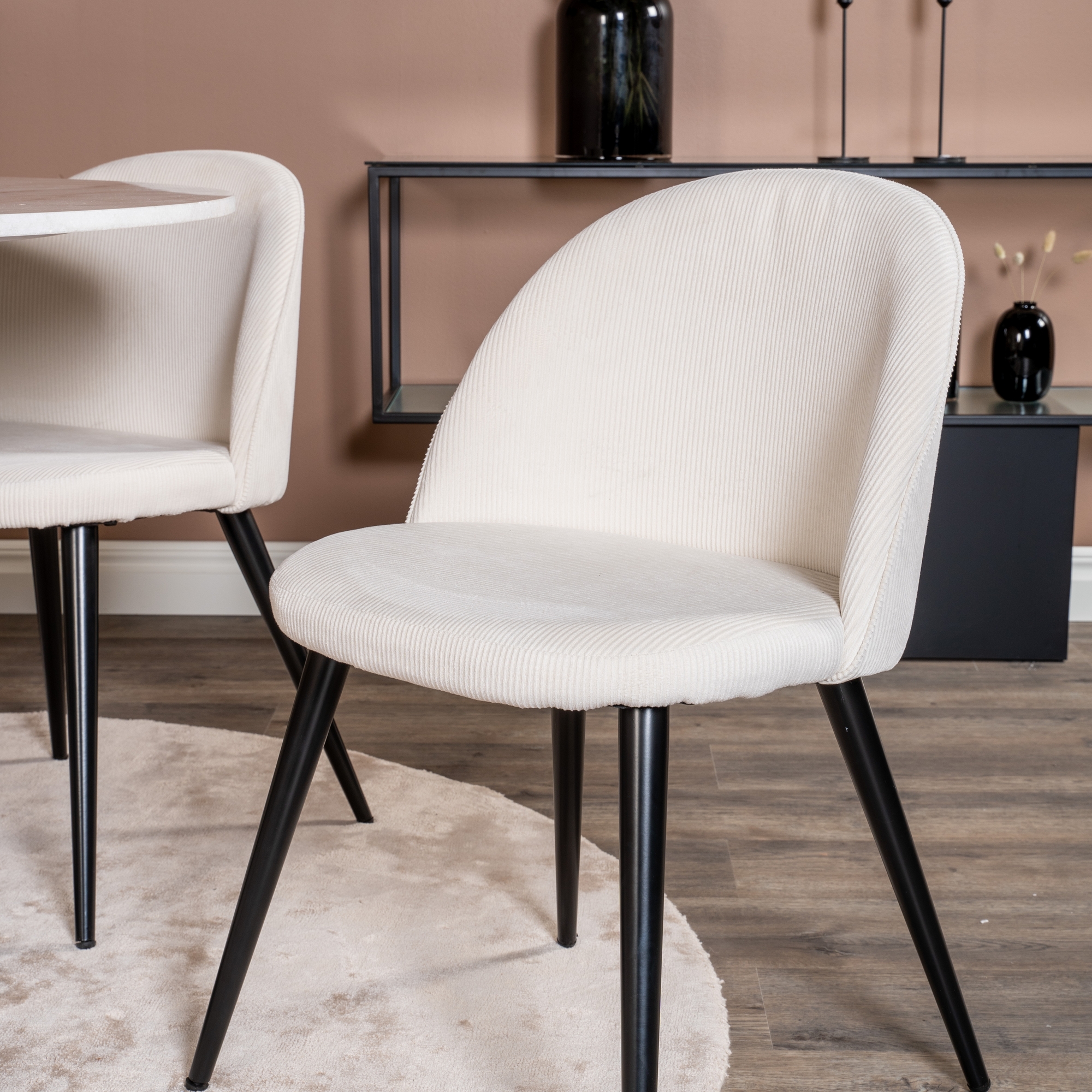 Estelle runt Matbord - Svart / Vit marmor - ø106*H75+Velvet Vit/Beige