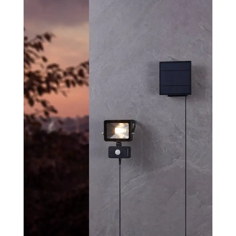 Solcellslampa Eglo Villagrappa med Sensor
