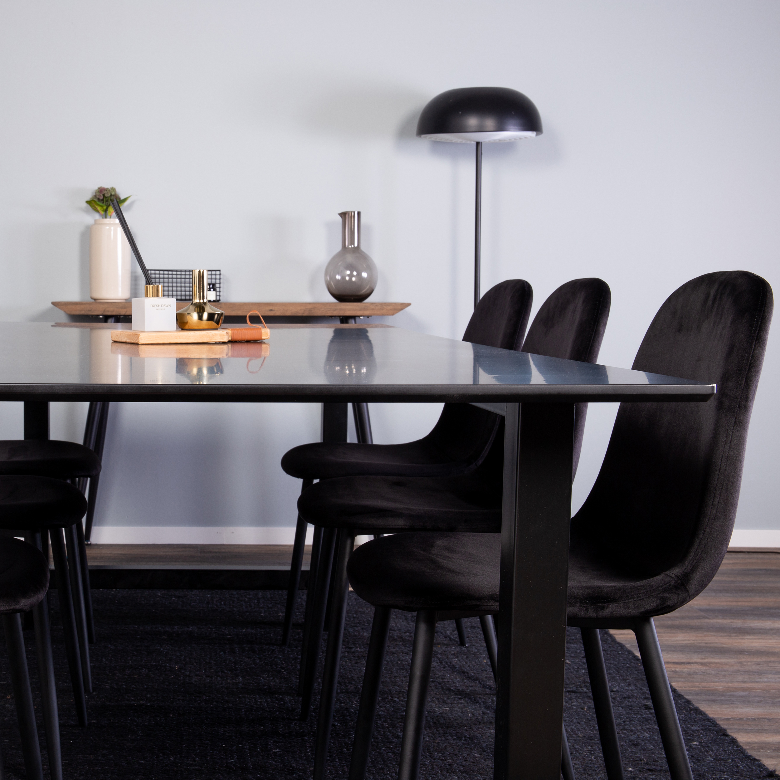 Matgrupp Venture Home Clara med 6 Pobbie Stolar Sammet