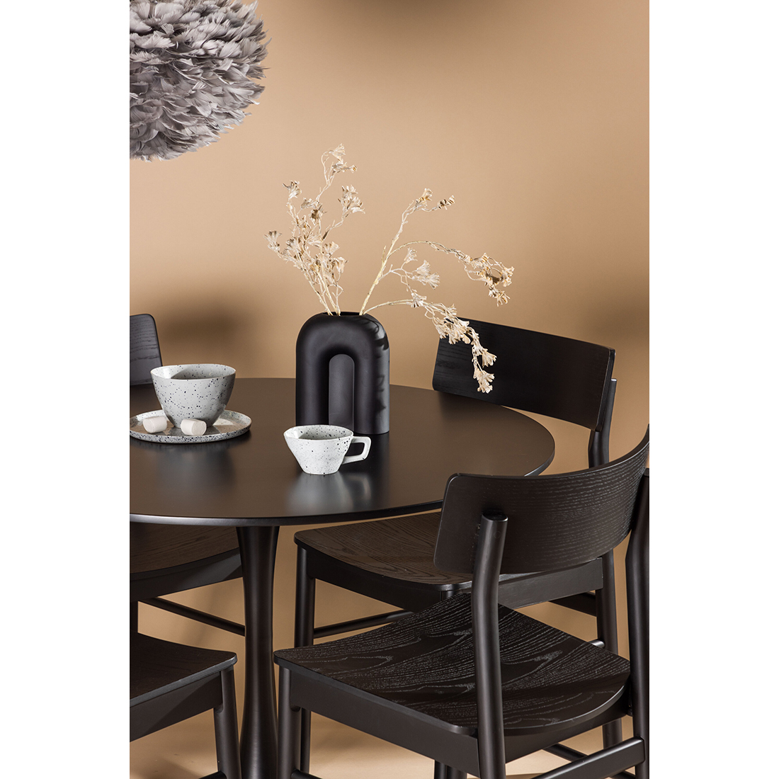 Matgrupp Venture Home Glade Ø100 cm med 4st Montros Matstolar