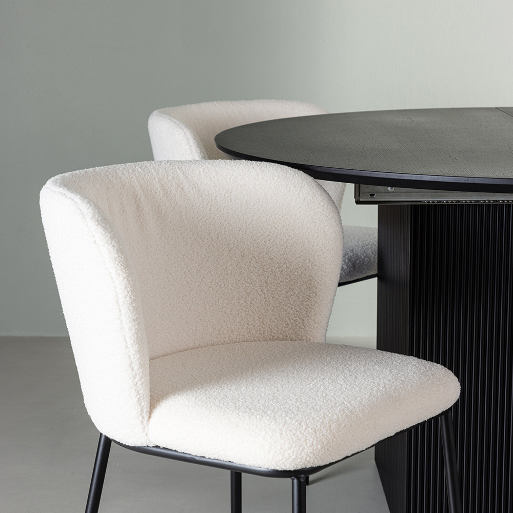 Matgrupp Venture Home Matilda med 4 Edina Stolar