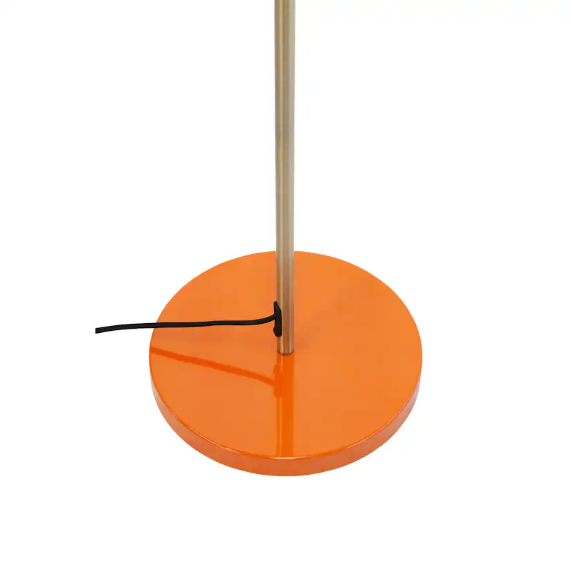 Golvlampa Dyberg Larsen Ocean