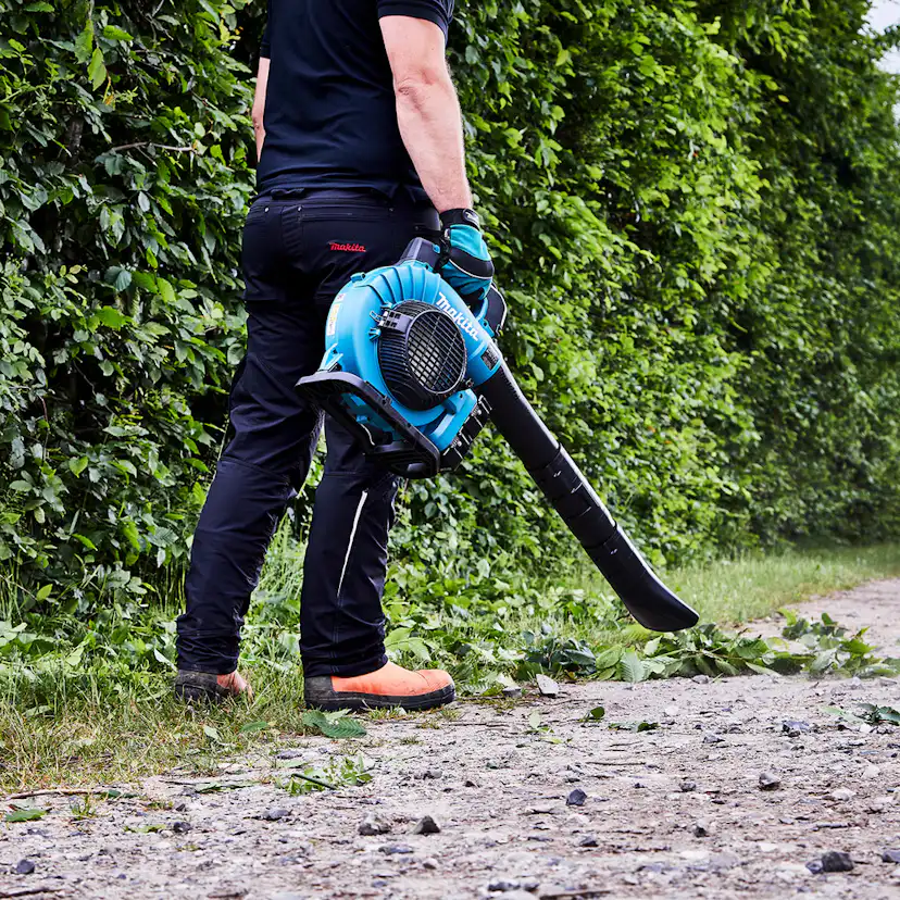 Lövblås Makita LXT DUB363ZV LXT 2x18V med Sugfunktion utan Batteri & Laddare