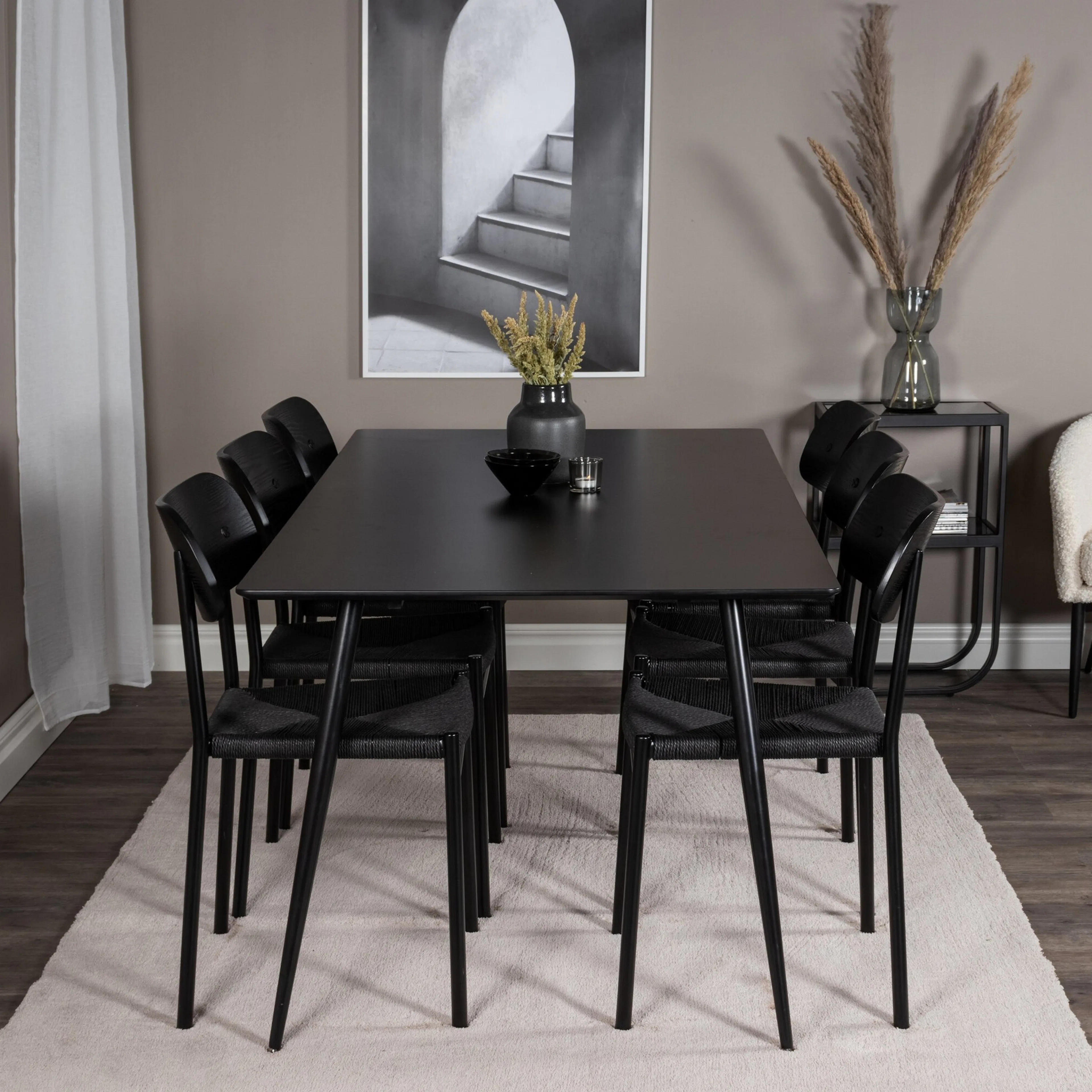 Silar Dining Table - 180 cm - Black Melamine / Black Legs +P Svart