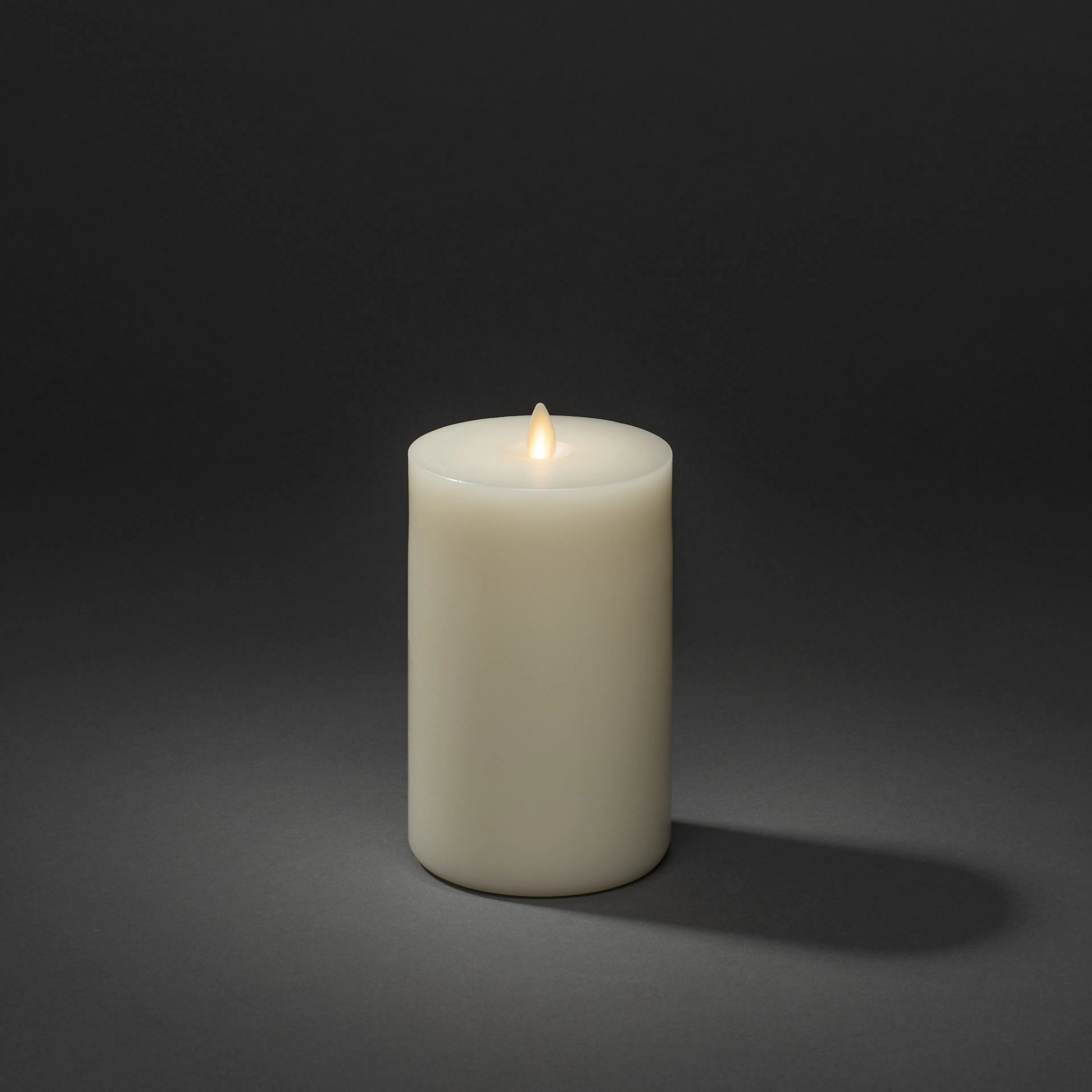 Vaxljus 9,6x17,7 cm LED ØxH: 96x177 mm