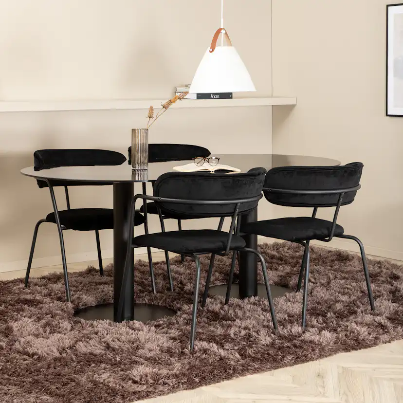 Matgrupp Venture Home Oslo med 4 Aris Stolar