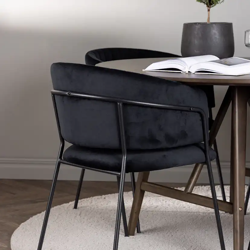 Matgrupp Venture Home Kaseidon Ø100 cm med 4 st Selma stolar