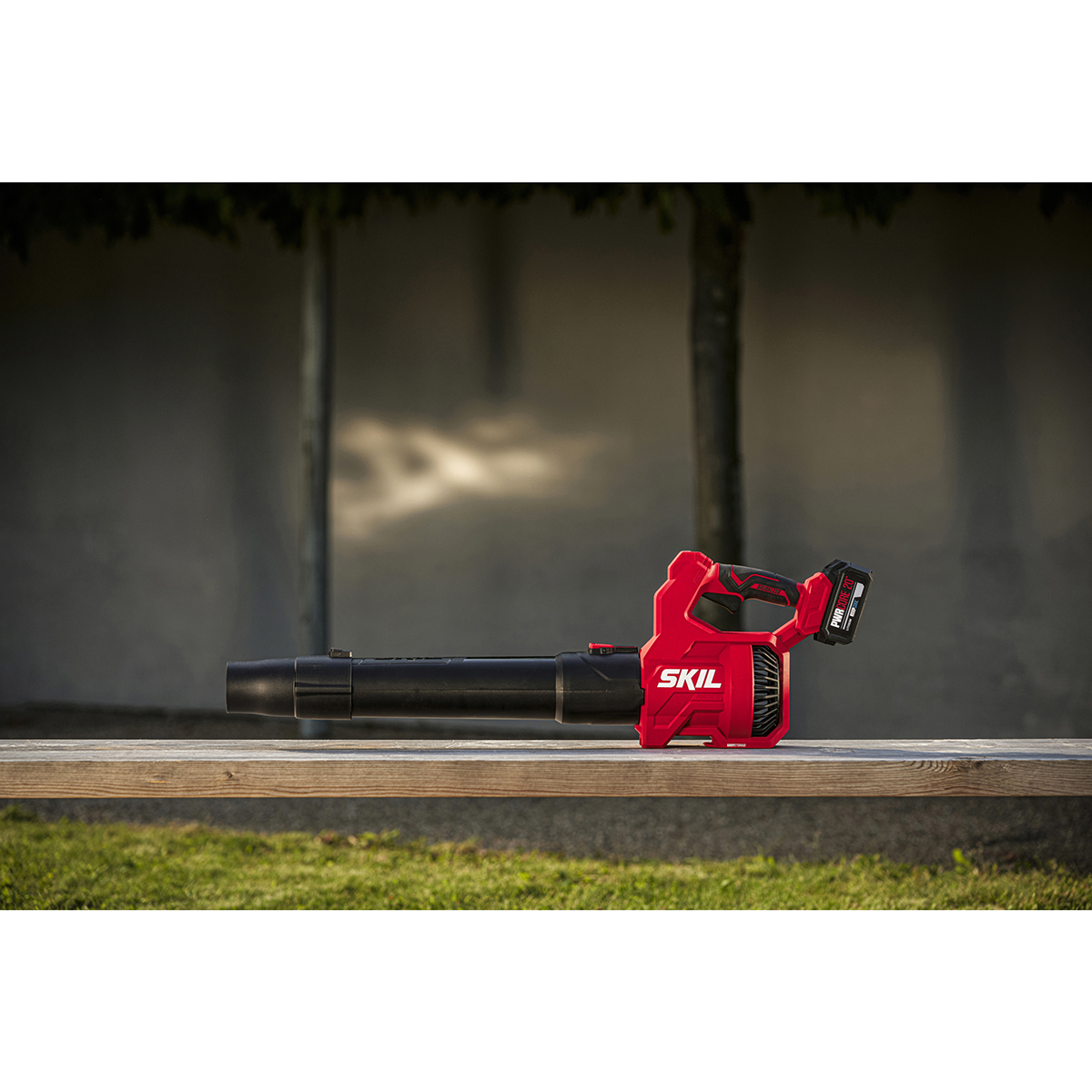 Lövblås SKIL 0331 AA Kolborstfri Batteridriven