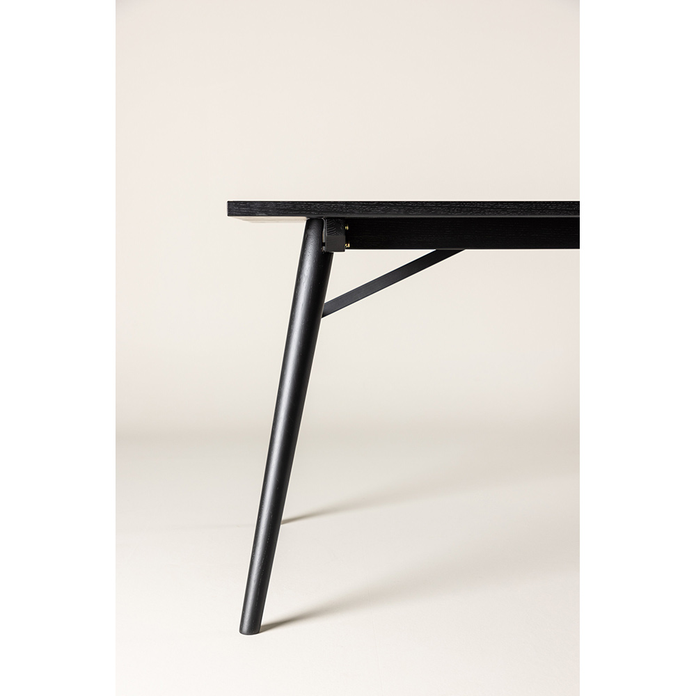 Matbord Venture Home Sleek Svart Fyrkantigt Bord i Ekfanér 195 cm