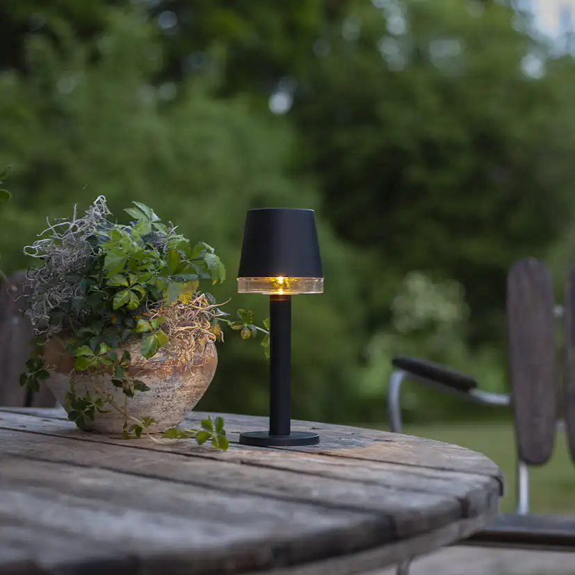 Solcellslampa Star Trading Parvus LED