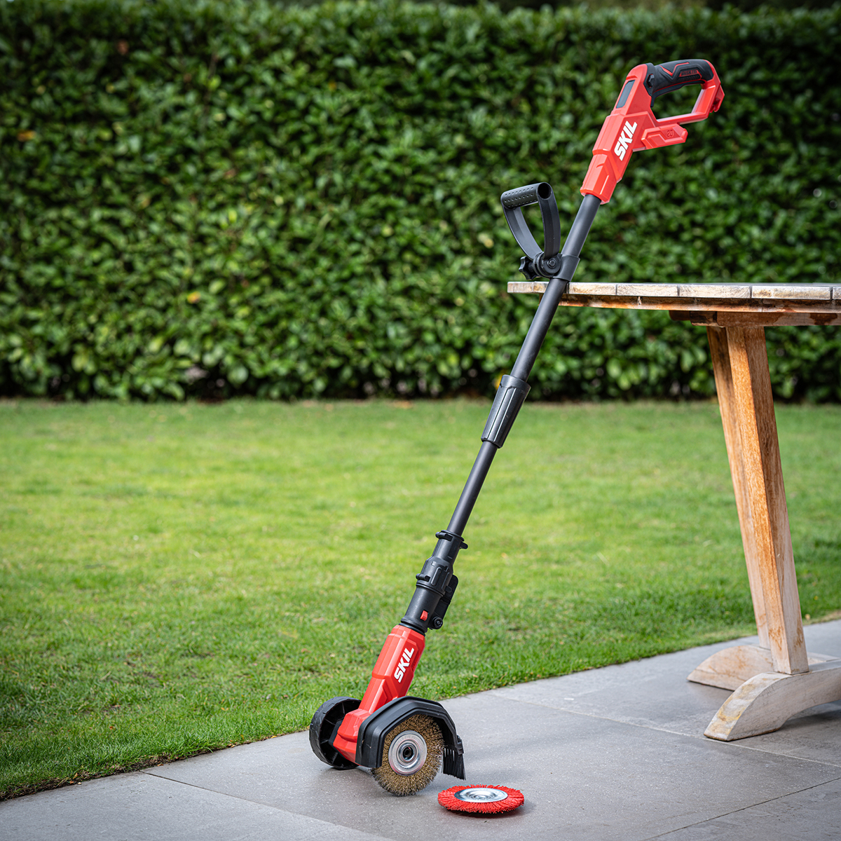 Ogräsborste SKIL 0661 CA Kolborstfri Batteridriven