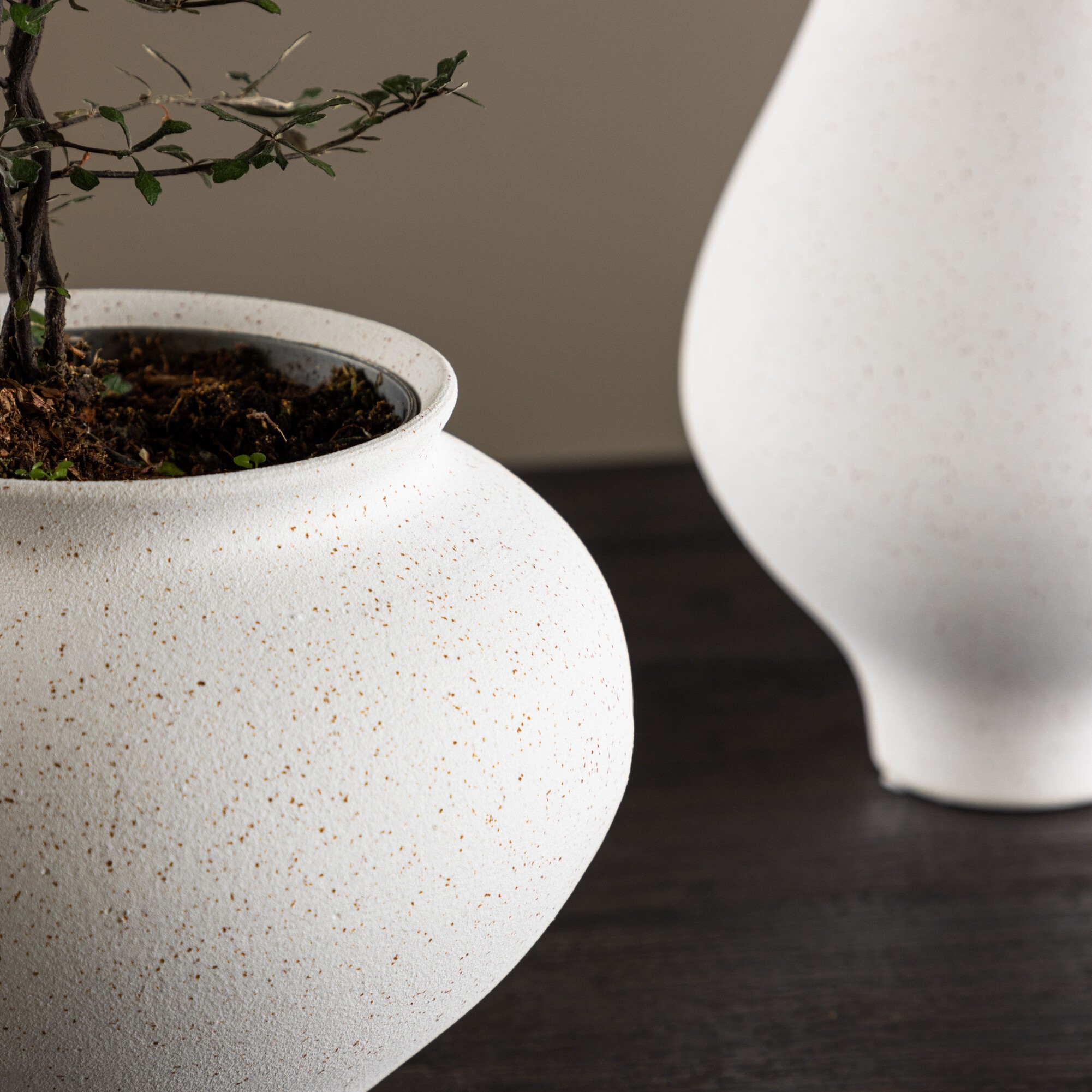 Rellis Vase - White/Black Dots - D11*H18*B18cm Vit