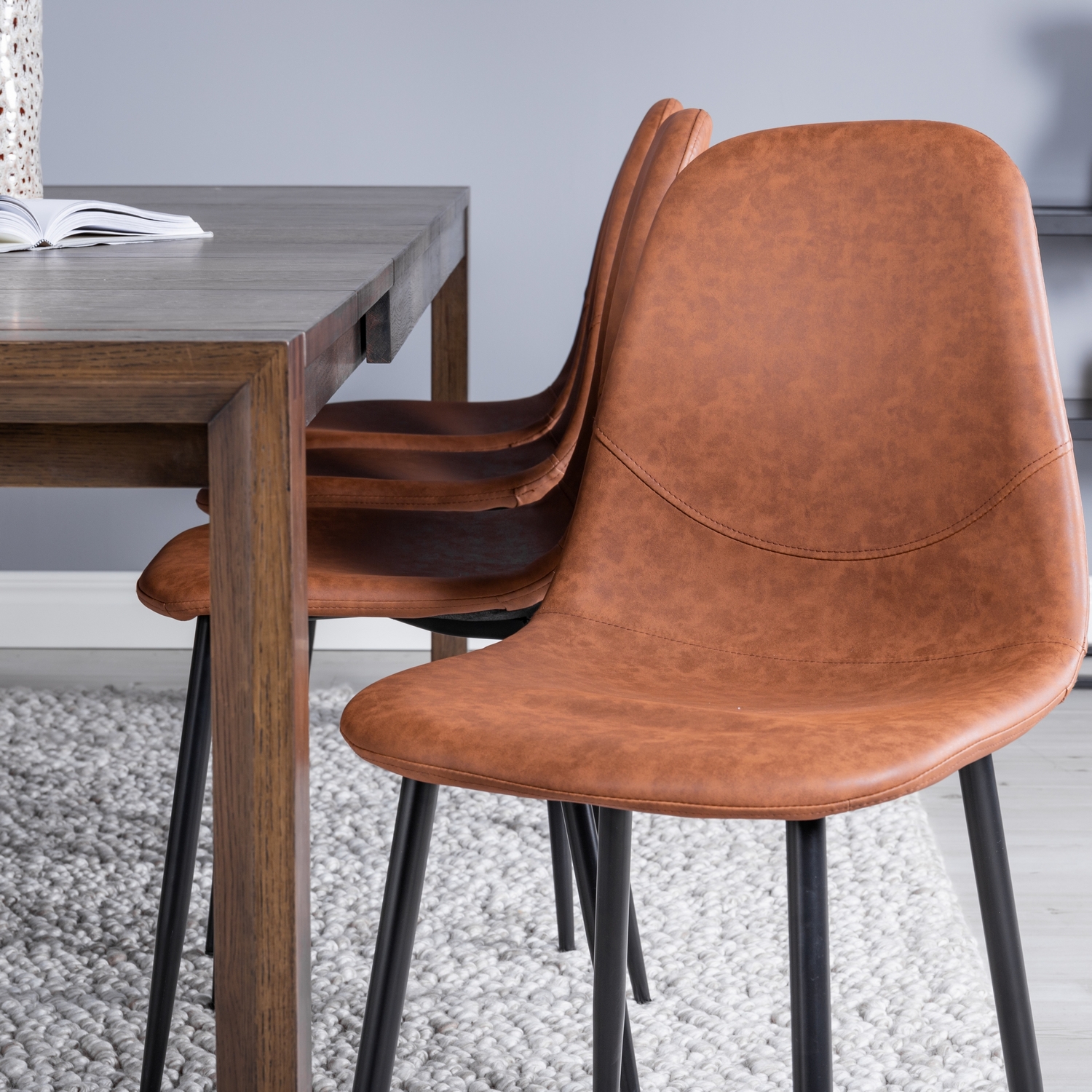 Matgrupp Venture Home Shy med 8 Pobbie Matstolar