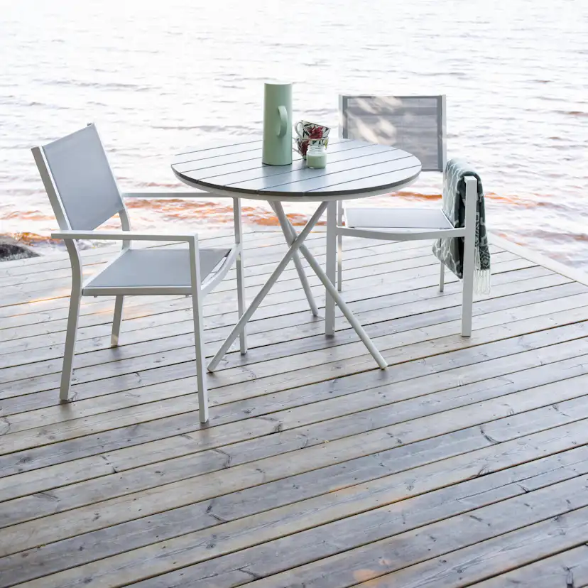 Cafégrupp Venture Home Pincy Ø 90 med 2 Copacabana Matstolar