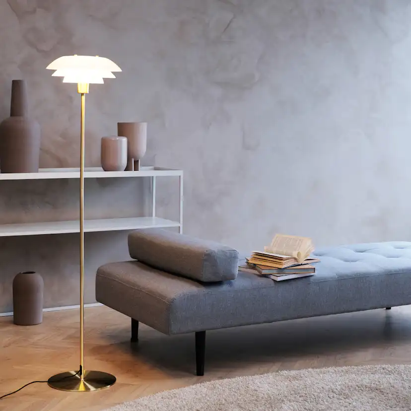 Golvlampa Dyberg Larsen DL31 Opal/Mässing