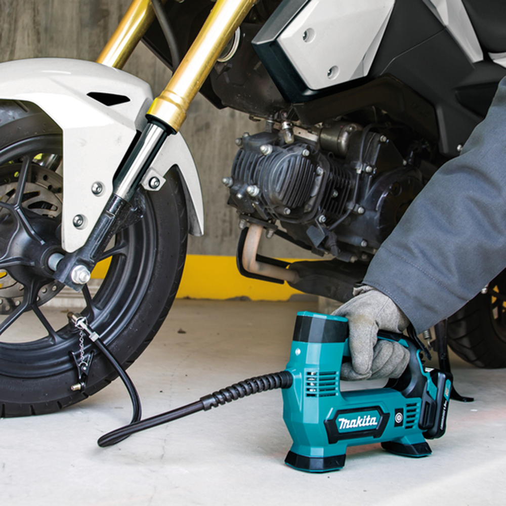 Luftpump Makita CXT MP100DZ utan Batteri