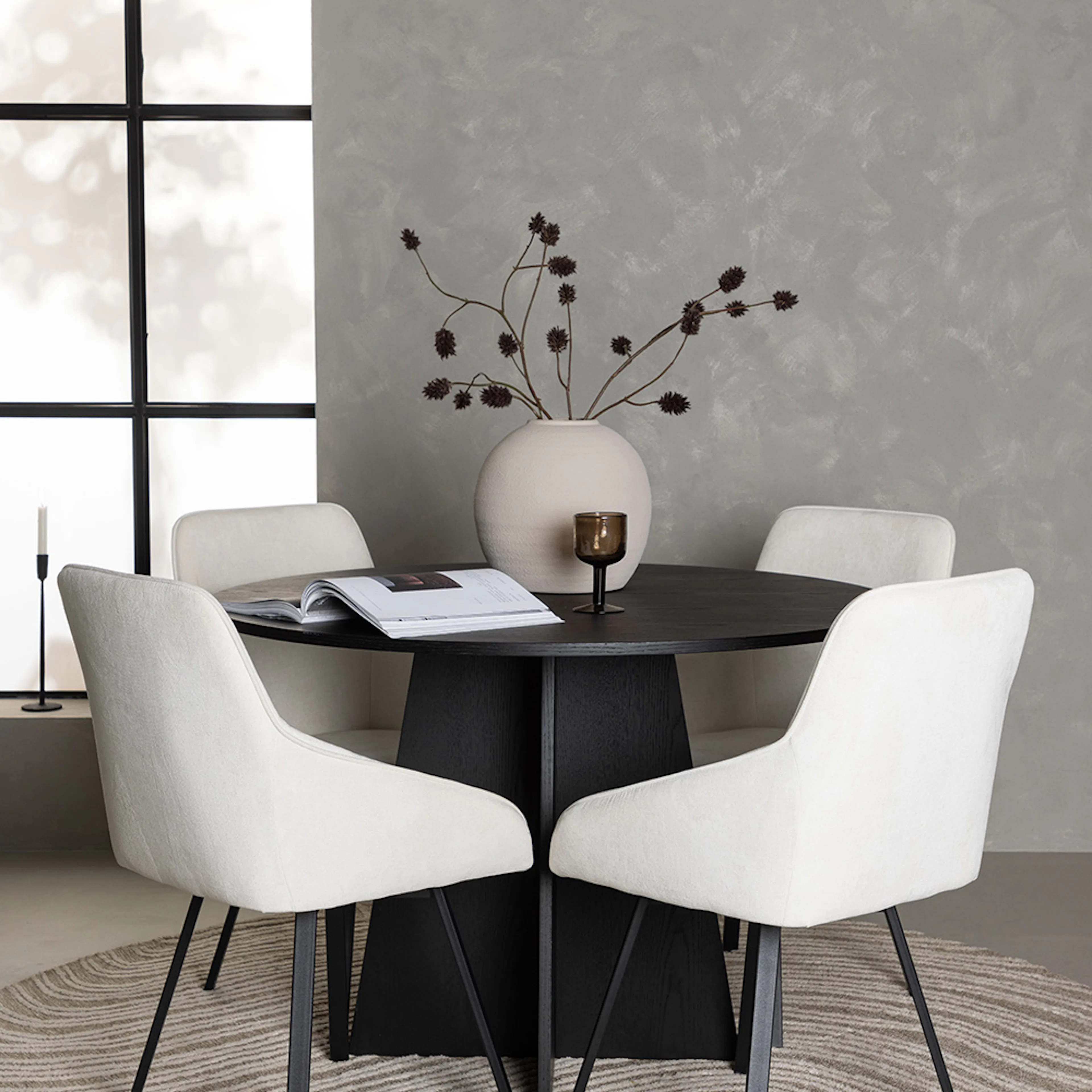 Matgrupp Venture Home Bootcut Ø110 cm med 4 st Rosie stolar