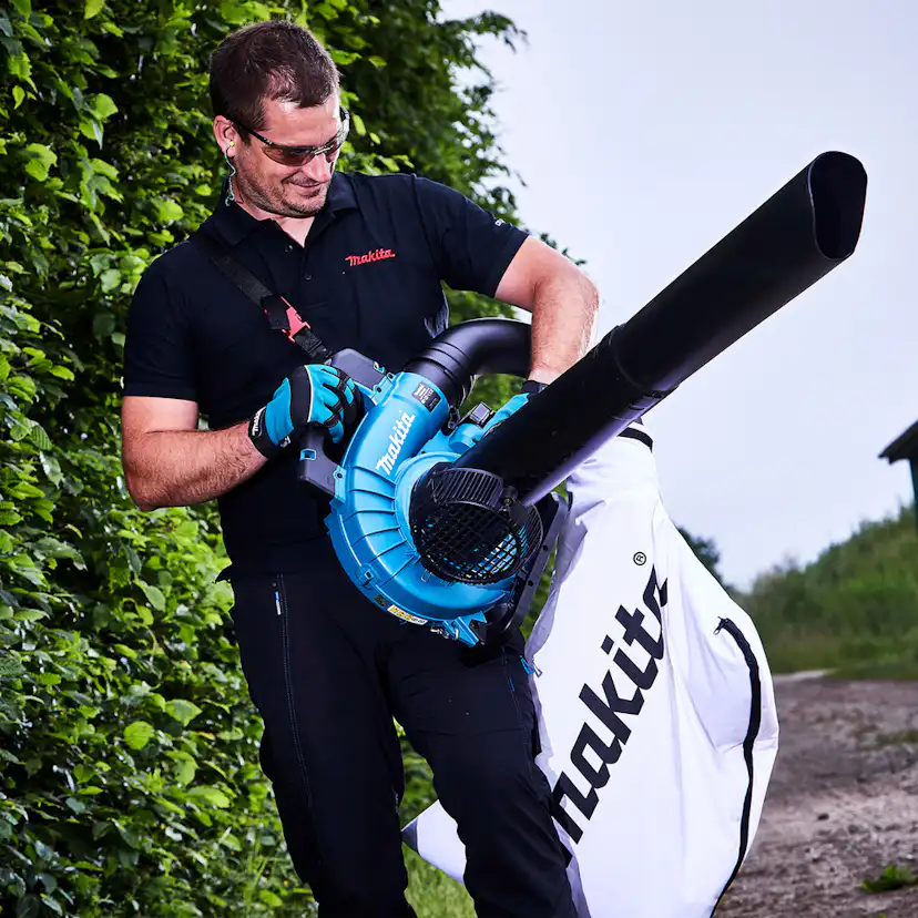 Lövblås Makita LXT DUB363ZV LXT 2x18V med Sugfunktion utan Batteri & Laddare