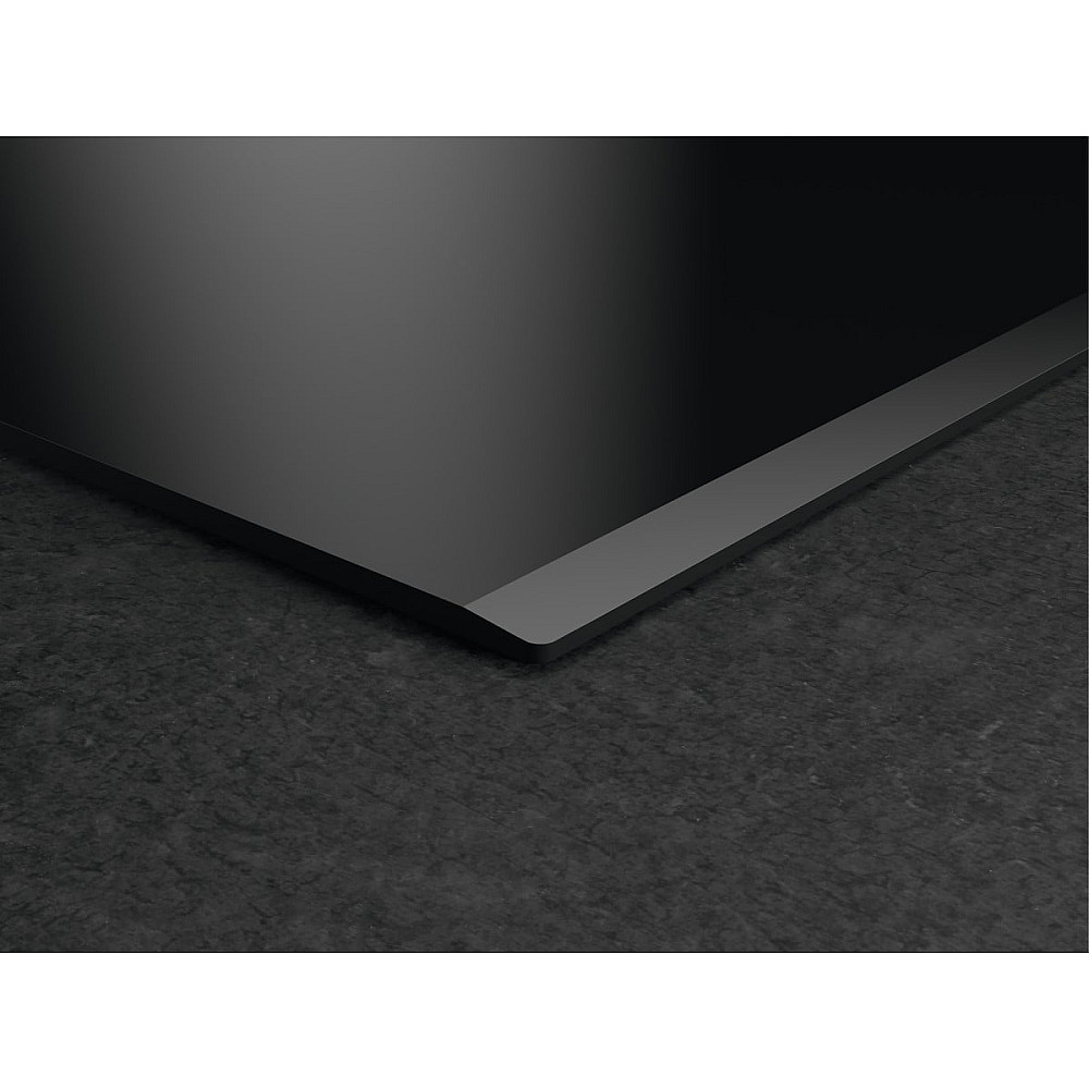 Induktionshäll AEG TI84IS00FB FlexiBridge 6000 - Svart med Hob2Hood och PowerBoost