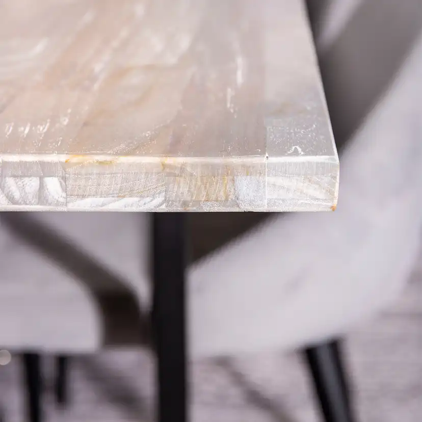 Matgrupp Venture Home Jenni med 6 Laura Stolar