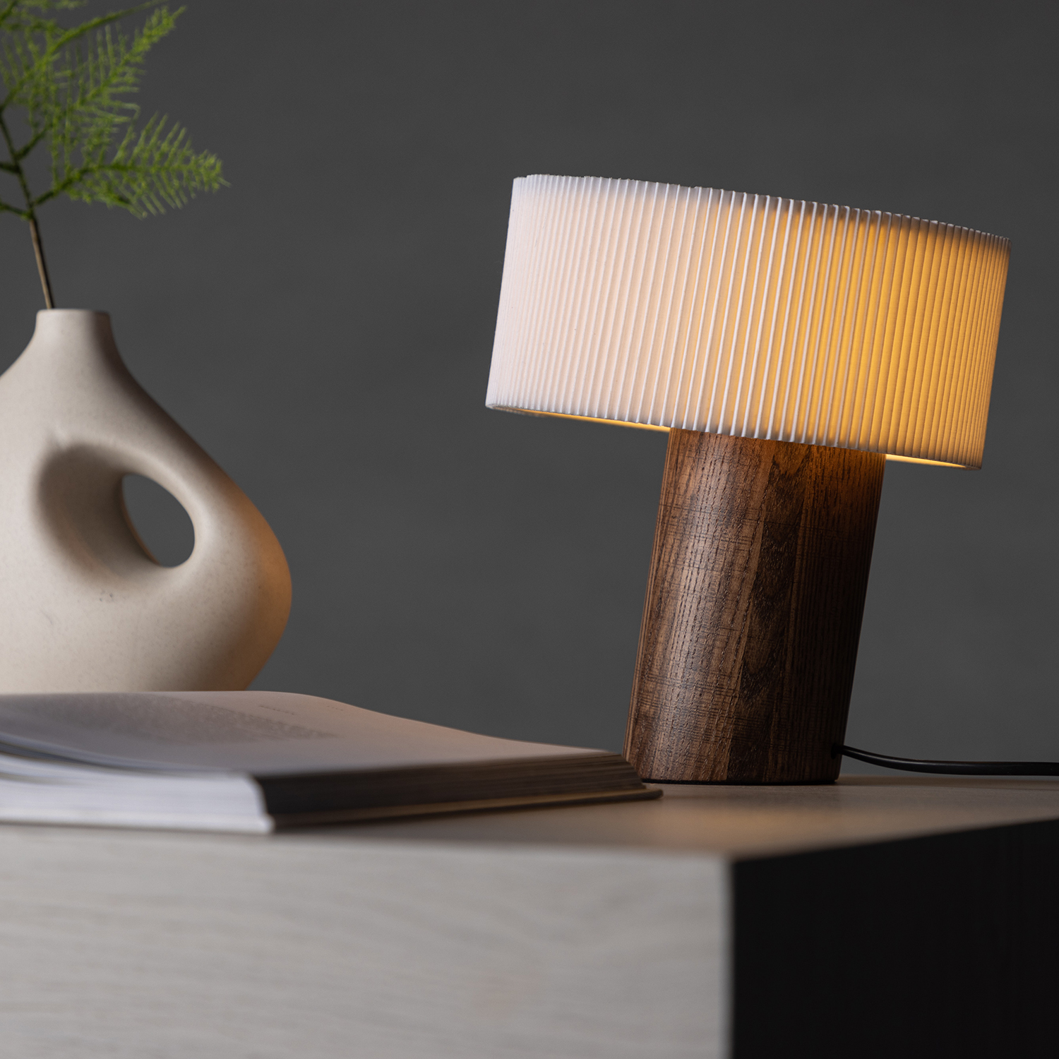 Bordslampa Venture Home Branäs