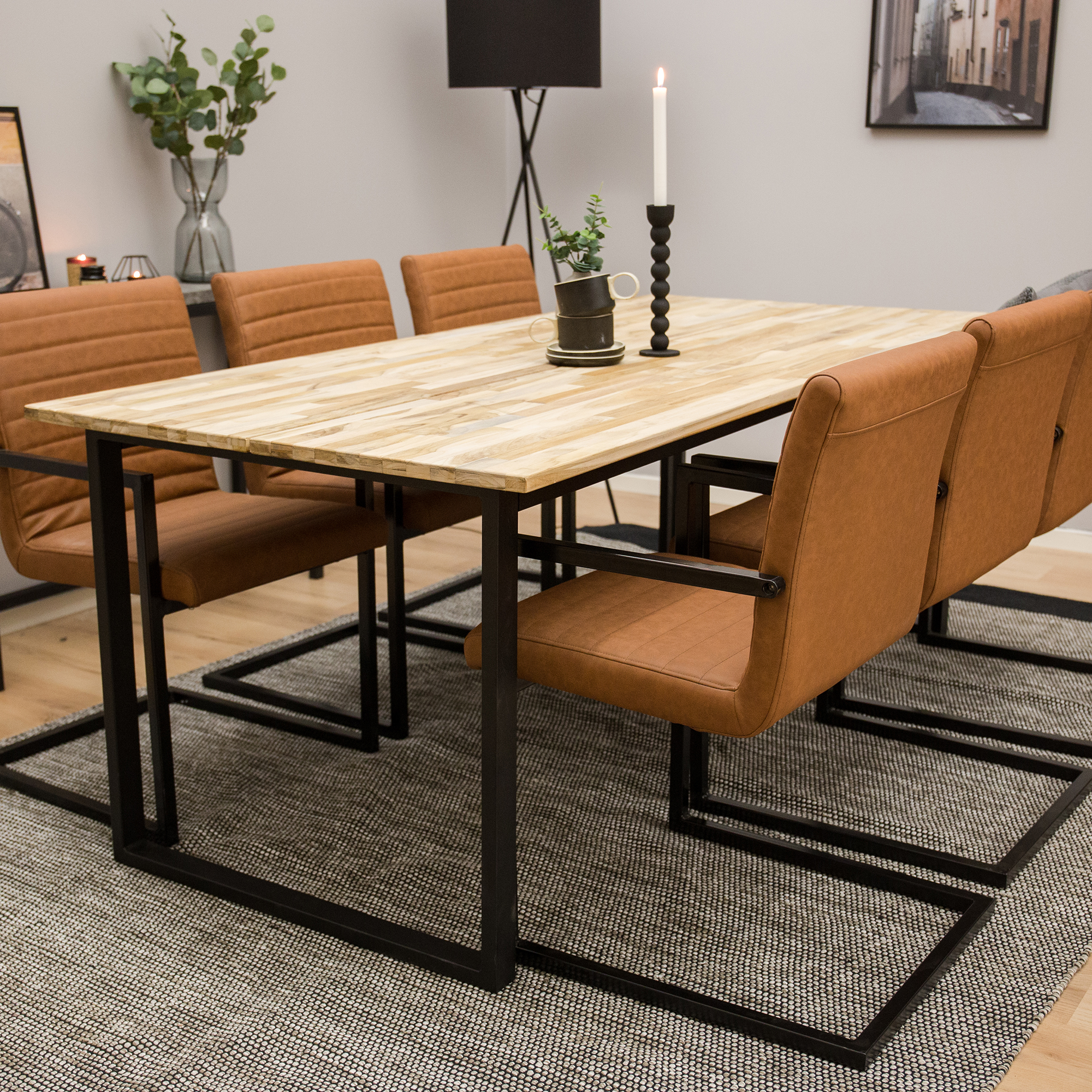 Matgrupp Venture Home Cirebon med 6 Art Stolar