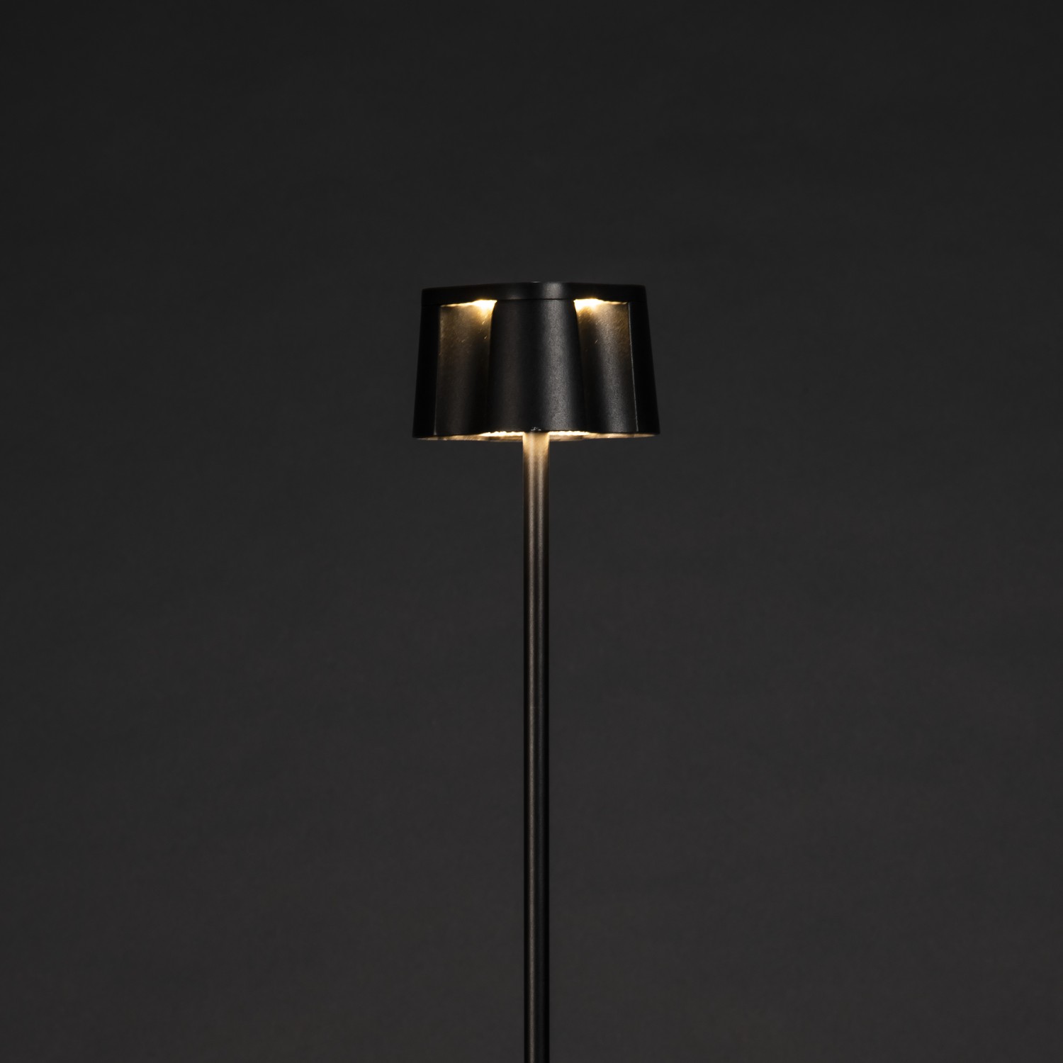 Golvlampa Gnosjö Konstsmide Nice USB