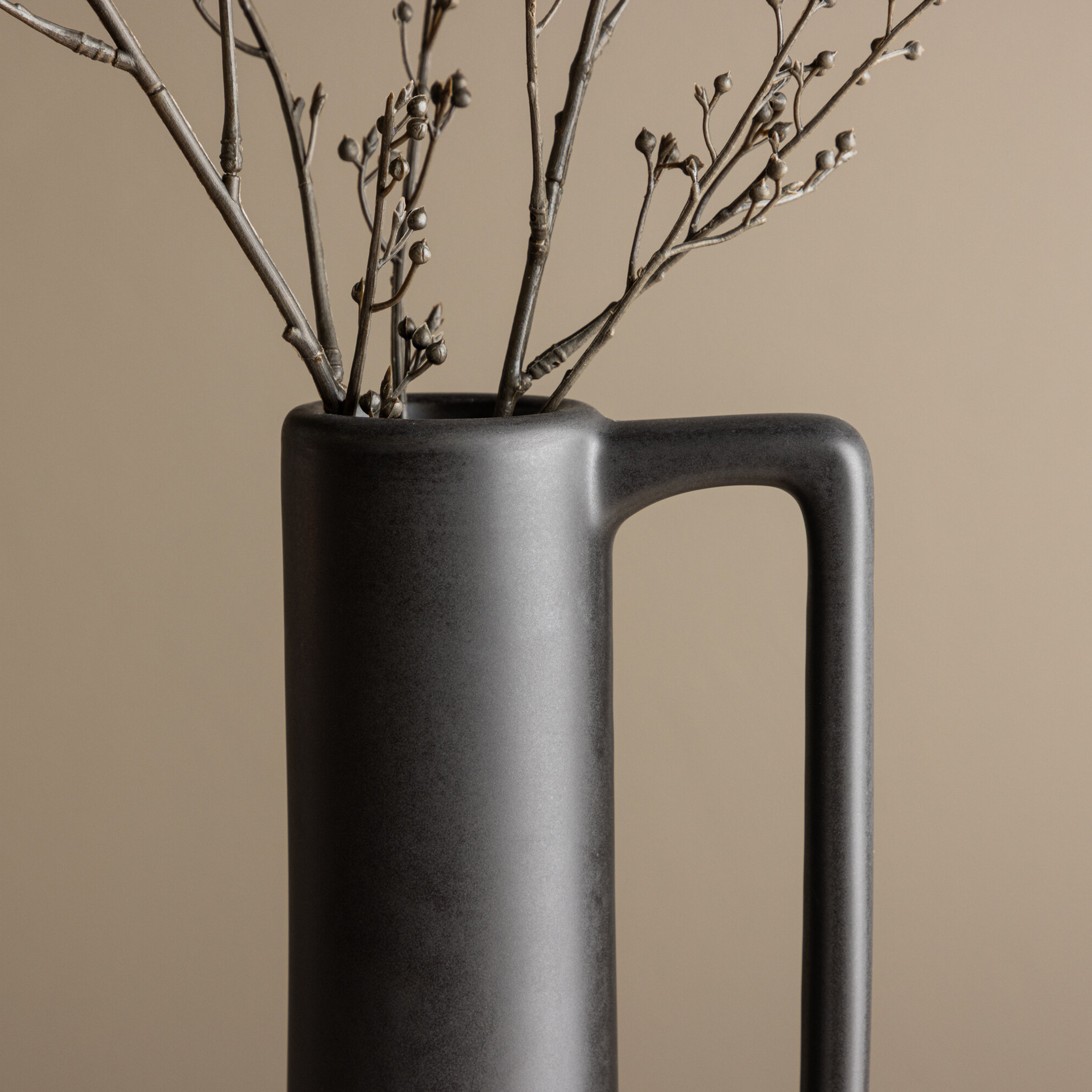 Allis Vase - Matte Black - 18*18*36 cm Svart