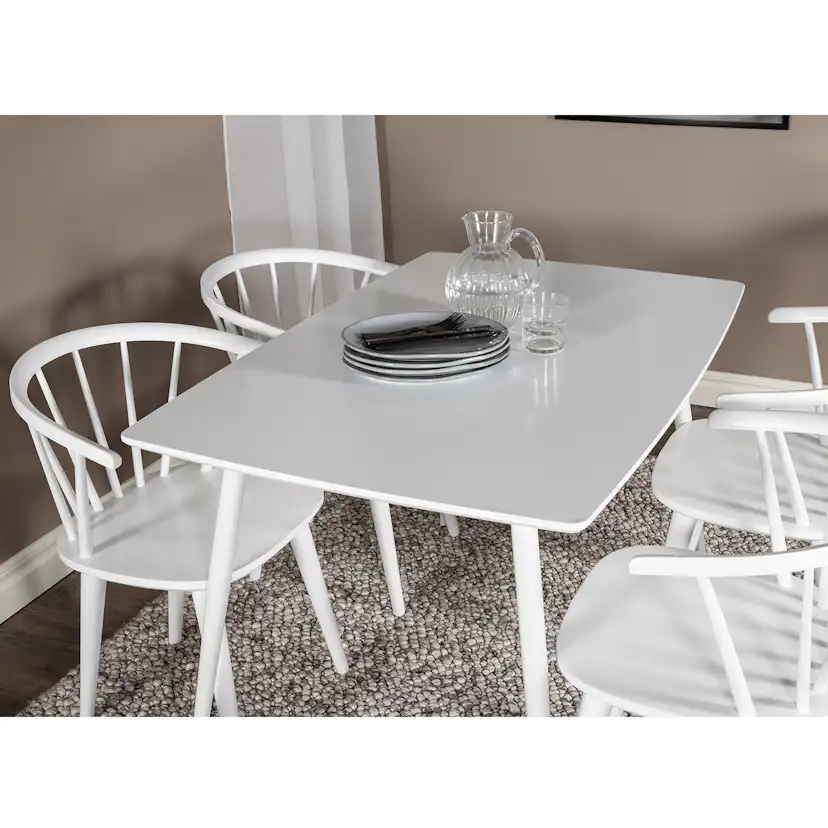 Matgrupp Venture Home Pobbie med 4 Brum Stolar