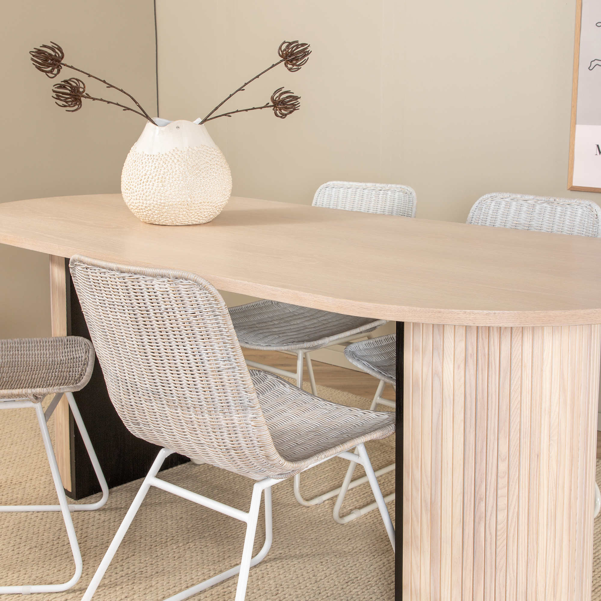 Matgrupp Venture Home Bianca Benvit med 4 Cornelia Stolar