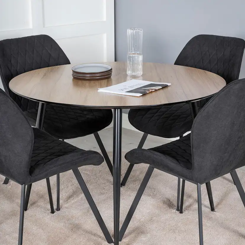 Matgrupp Venture Home Silvia med 4 Geneva Stolar Runt