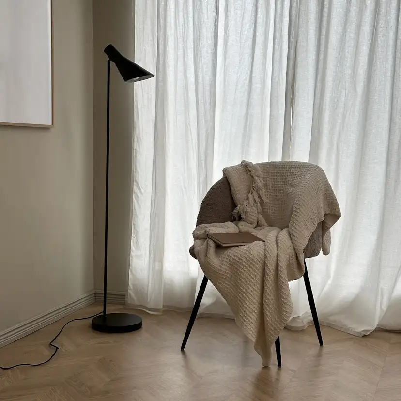 Golvlampa Dyberg Larsen Denver