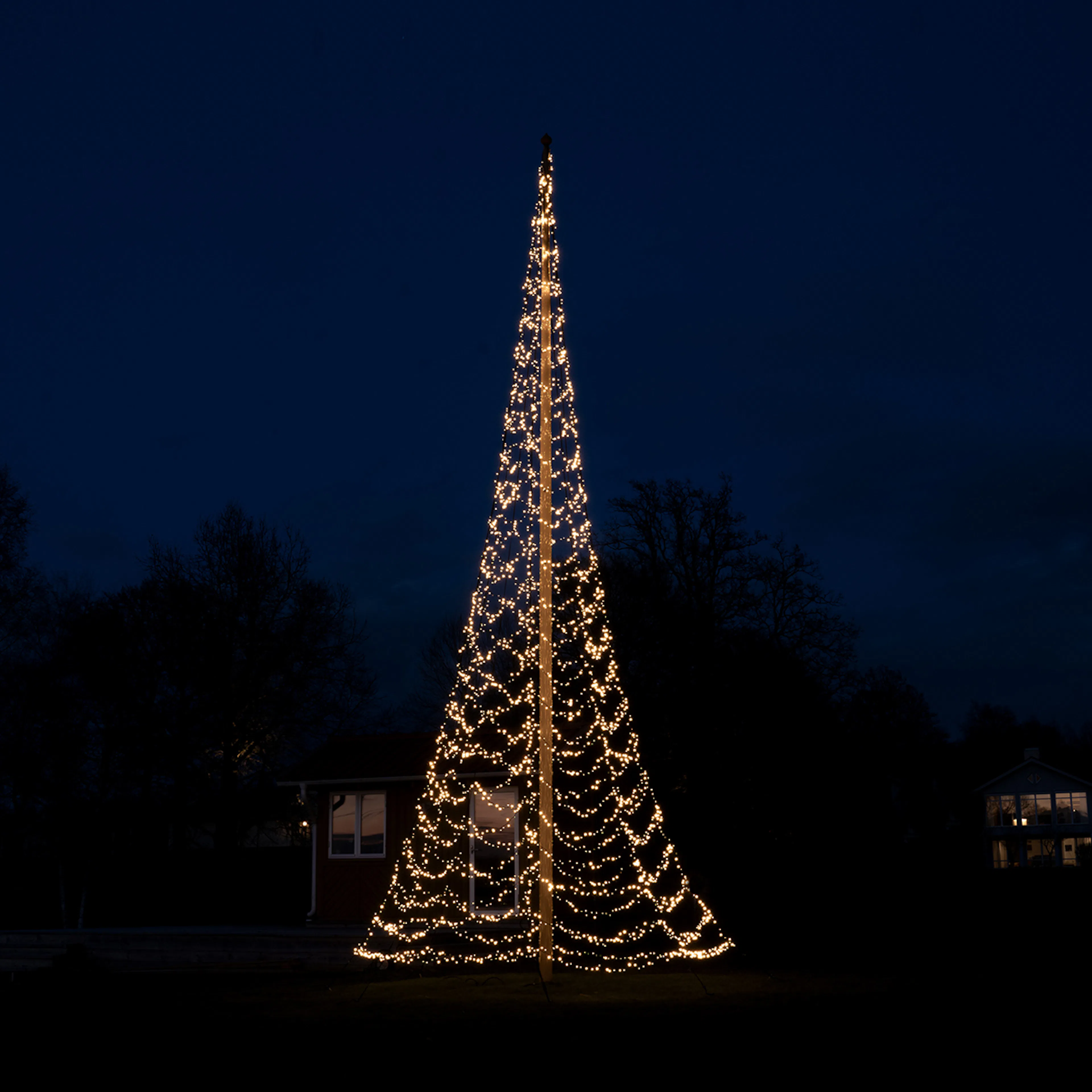 Flaggstångsbelysning Glimma 6 m 900 LED Varmvit 6m, 900 ljuskällor, LED