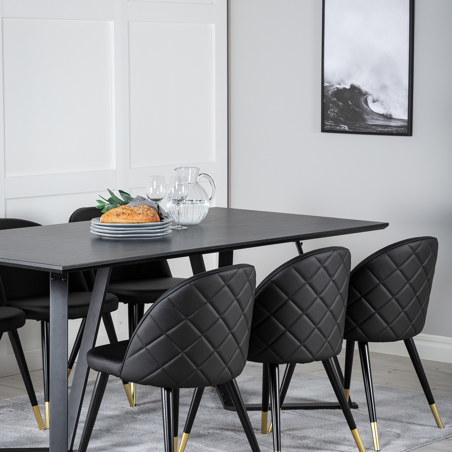 Matgrupp Venture Home Madde med 6 Valentina Stolar Konstläder
