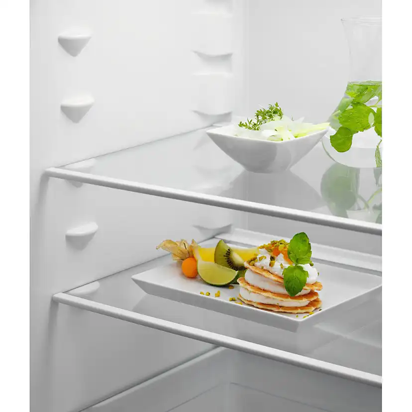 Kylskåp Electrolux ERD6DE18C DynamicAir 310L Energi E