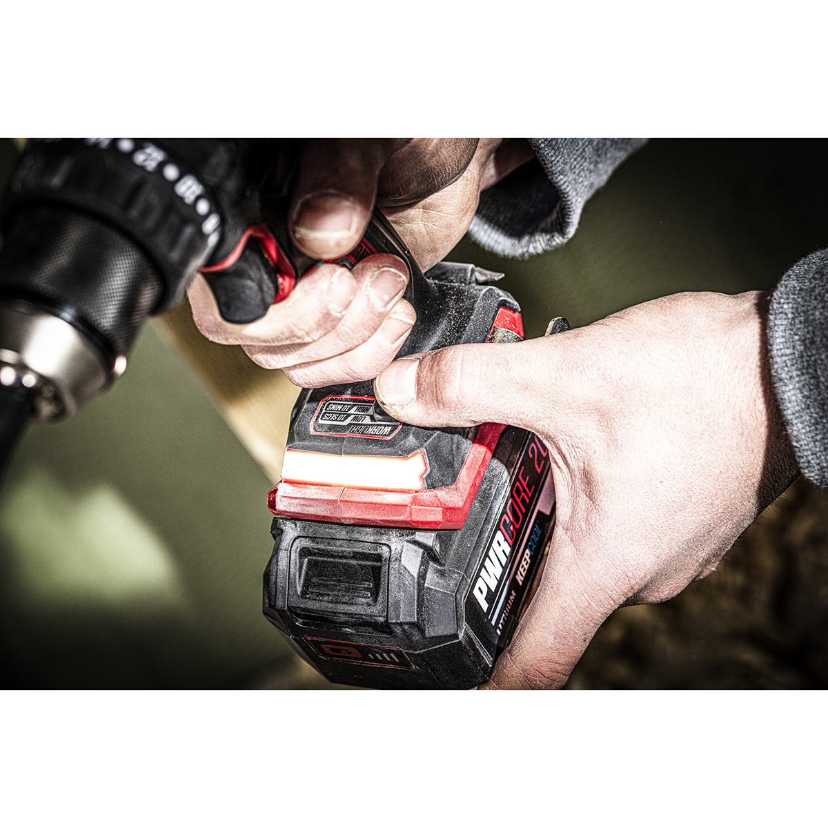 Slagborr/skruvdragare SKIL 3085 HB Batteridriven Kolborstfri