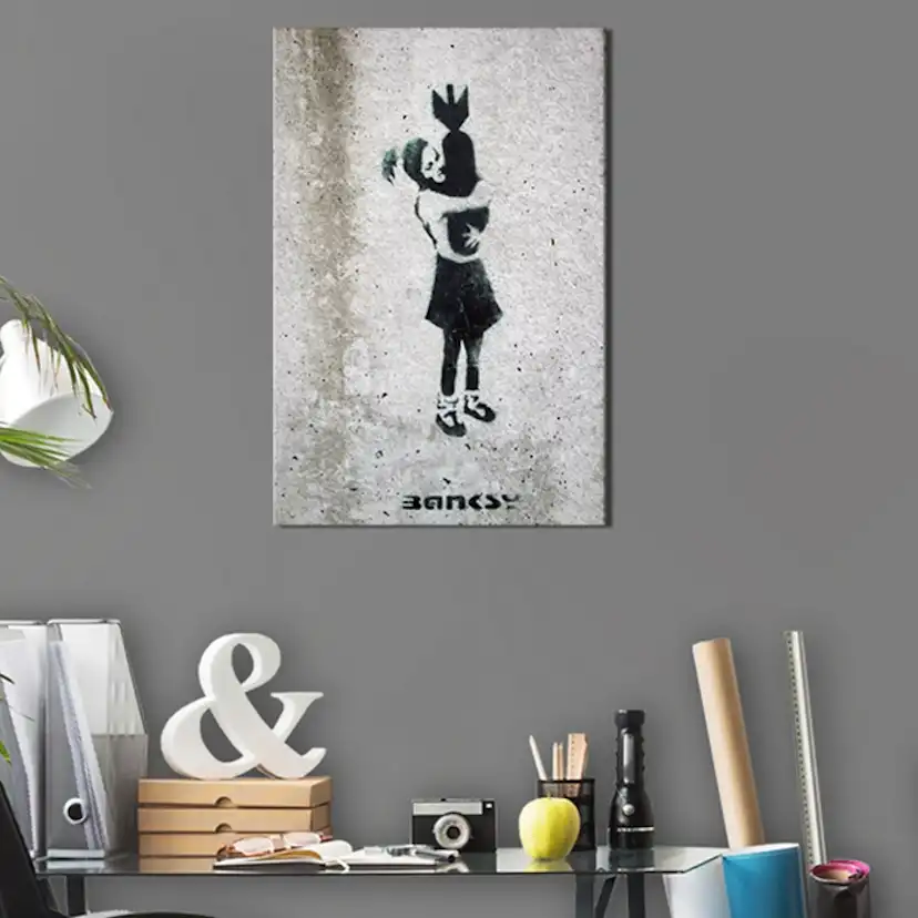 Tavla Arkiio Bomb Hugger By Banksy