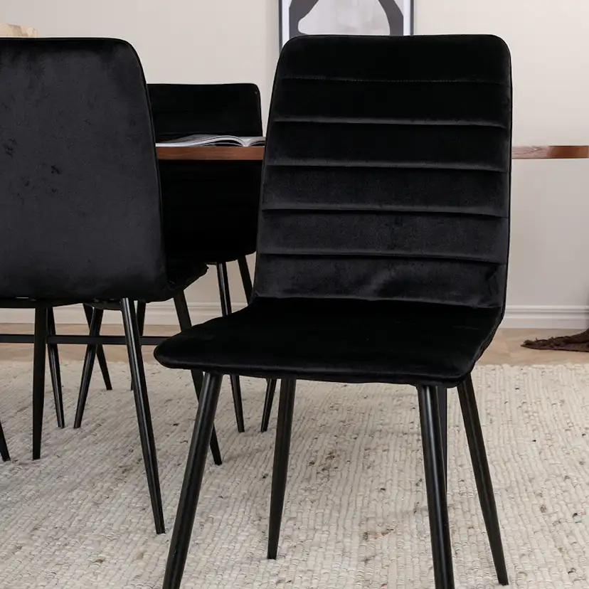 Uno Dining Table - Black / Walnut Veneer+Windu Lyx Chair - Sammet/Svart