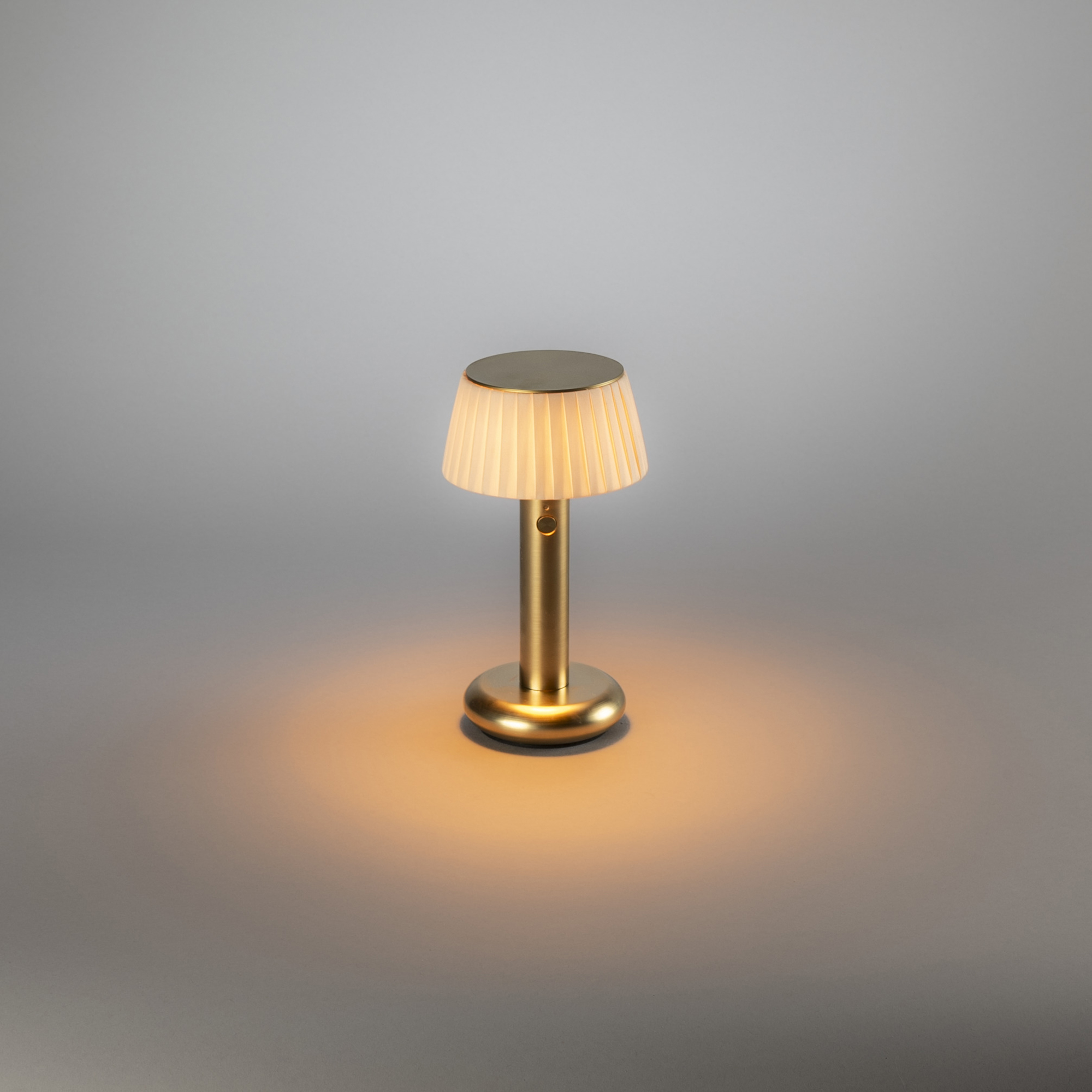 Portabel Lampa Gnosjö Konstsmide Grasse Bordslampa USB