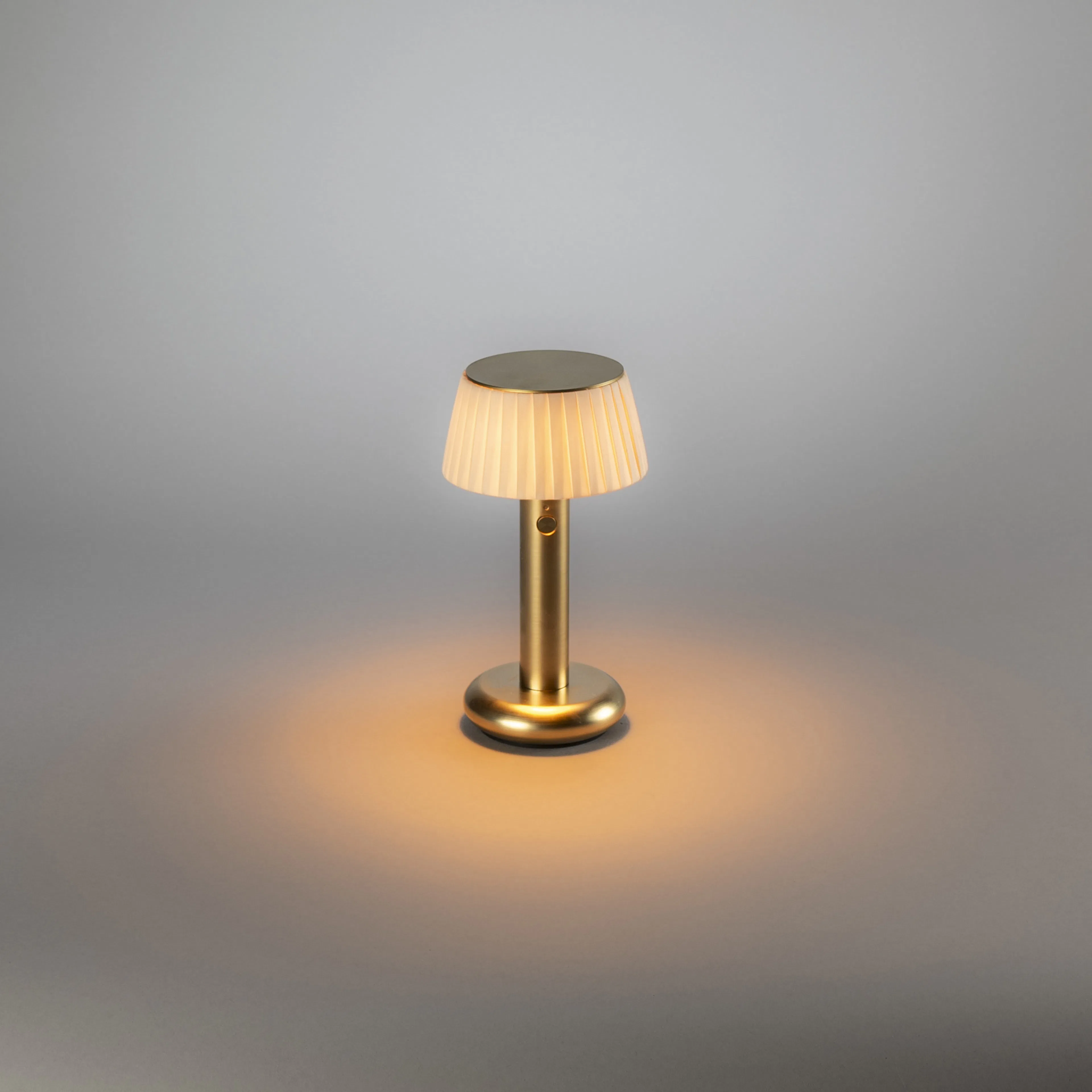 Portabel Lampa Gnosjö Konstsmide Grasse Bordslampa USB