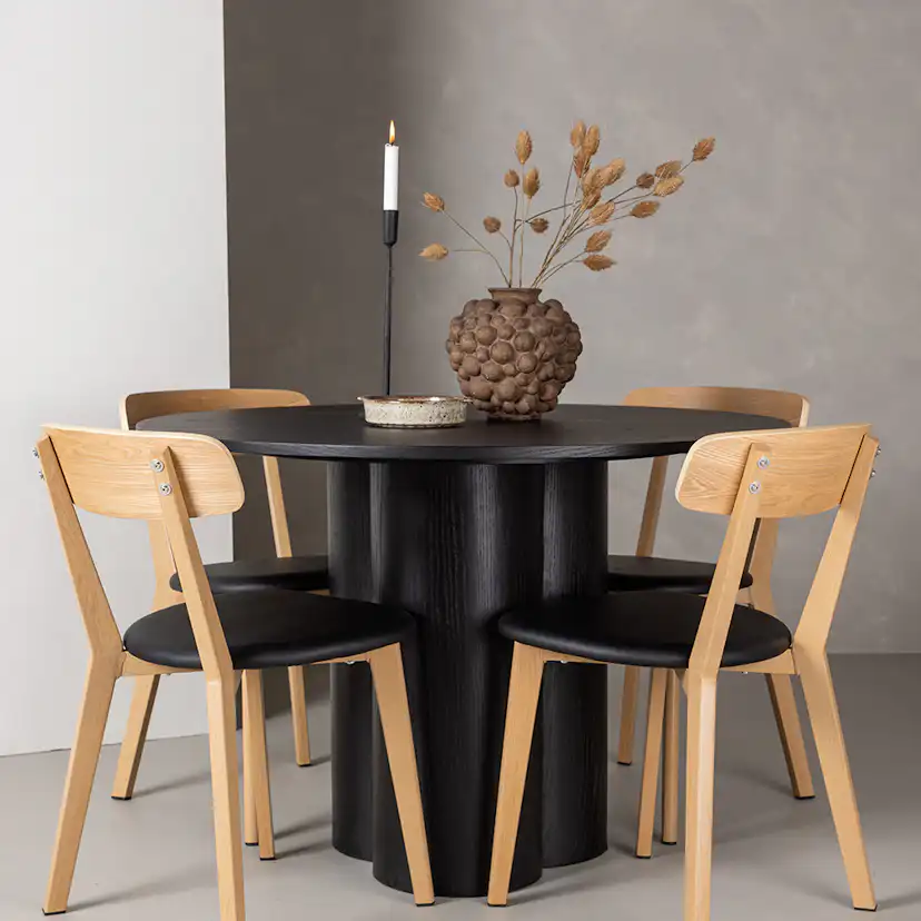 Matgrupp Venture Home Olivia med 4 Sanjos Stolar