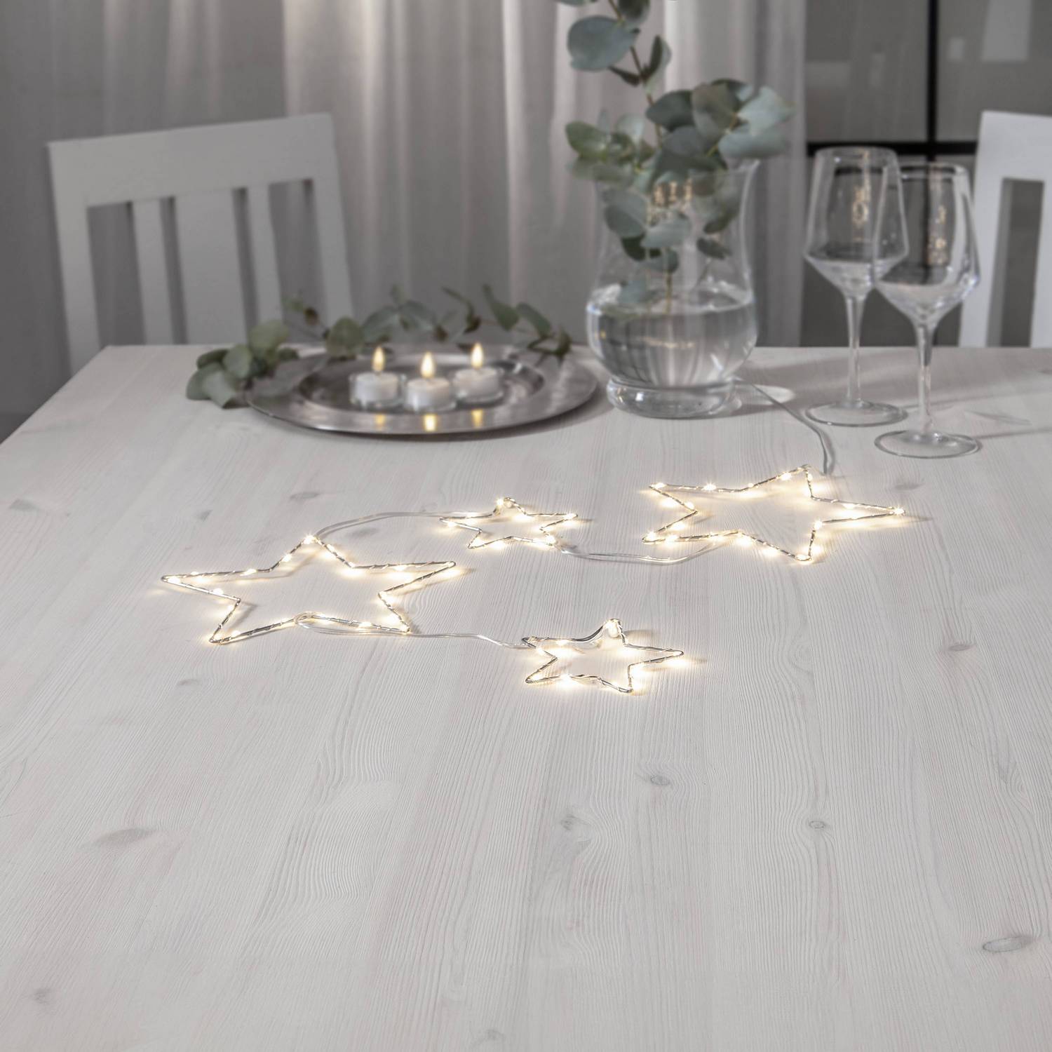 Ljusslinga Star Trading Dew Drop Stars LED Batteridriven