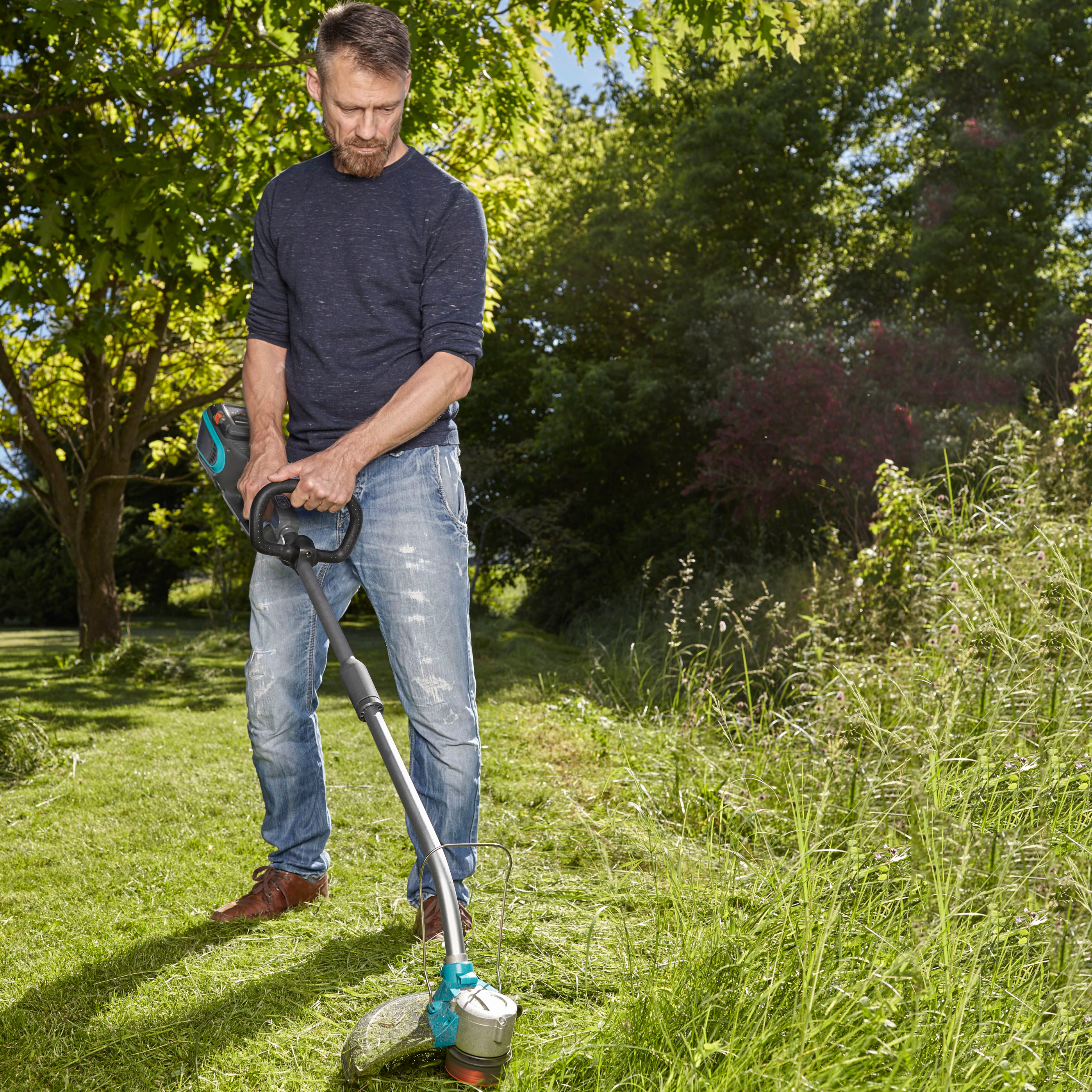 Trimmer Gardena PowerCut Li-40/30 Med Batteri