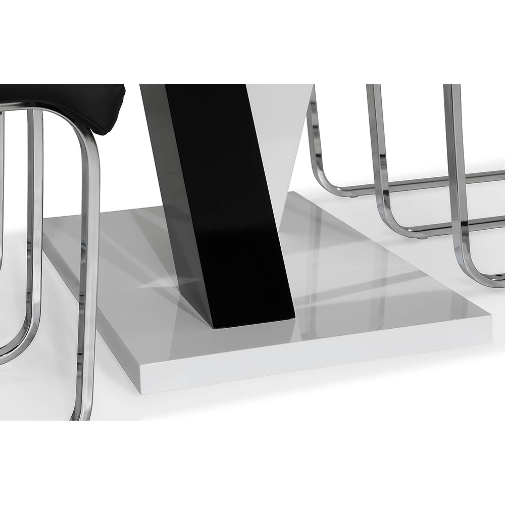 Matgrupp Scandinavian Choice Cesi med 4 Cibus Stolar