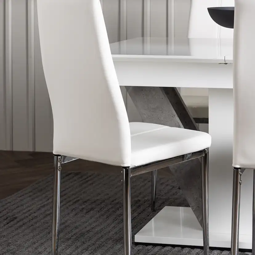 Matgrupp Venture Home Disa med 4 Pastill Stolar